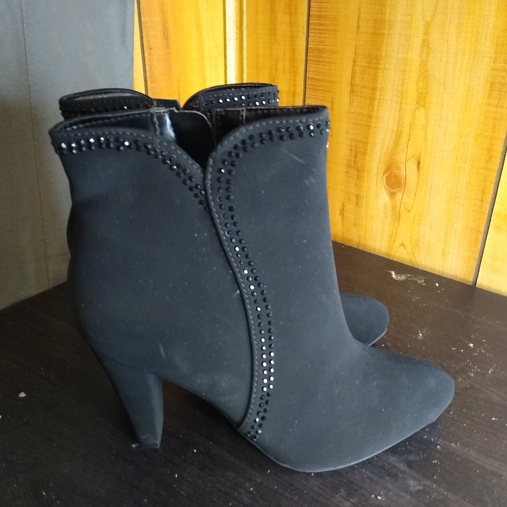 Charcoal Gray Impo velvet High Heeled Ankle Boots with Decorative Stitching